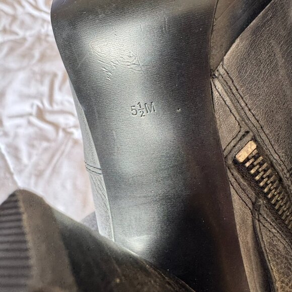 Guess Peep Toe Heeled Bootie, Size 5 1/2 - Picture 5 of 6